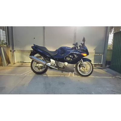 MOTO SUZUKI GSX 750 F 1999