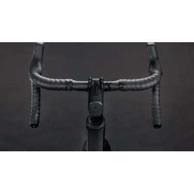 BICI STRADA CUBE ATTAIN C:62 RACE TG.53 BLACKLINE